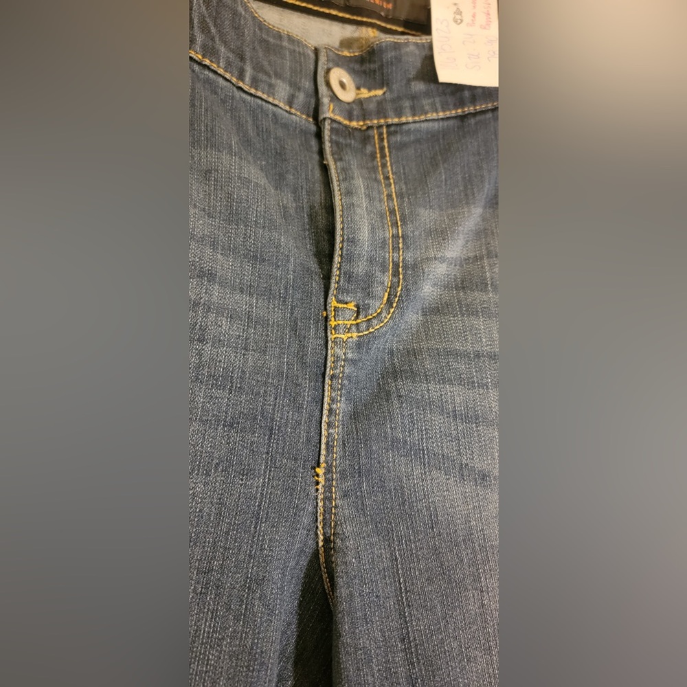 Torrid Bombshell Skinny Jeans NWT - Picture 2 of 3